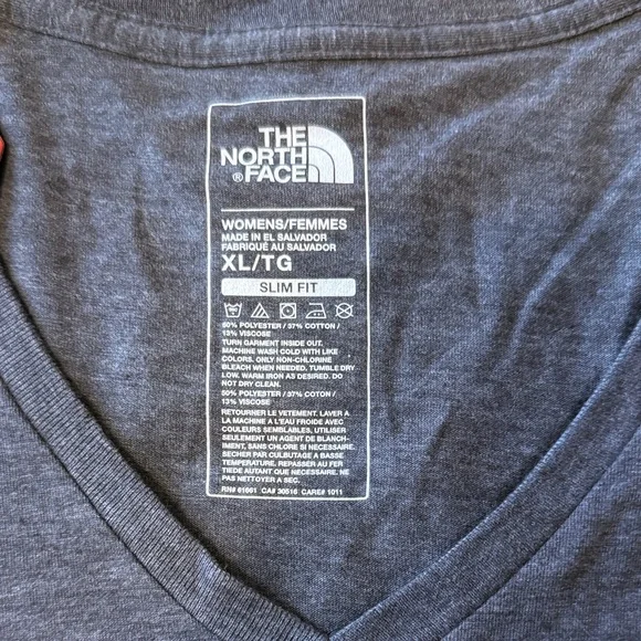 The North Face Women’s V-Neck Tee with Purple-Orange Logo brand new size XL - Picture 3 of 4